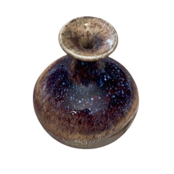 Signed Tiny Flat Earth Pottery Glaze Multicolor Bud Vase - Picture 4 of 6